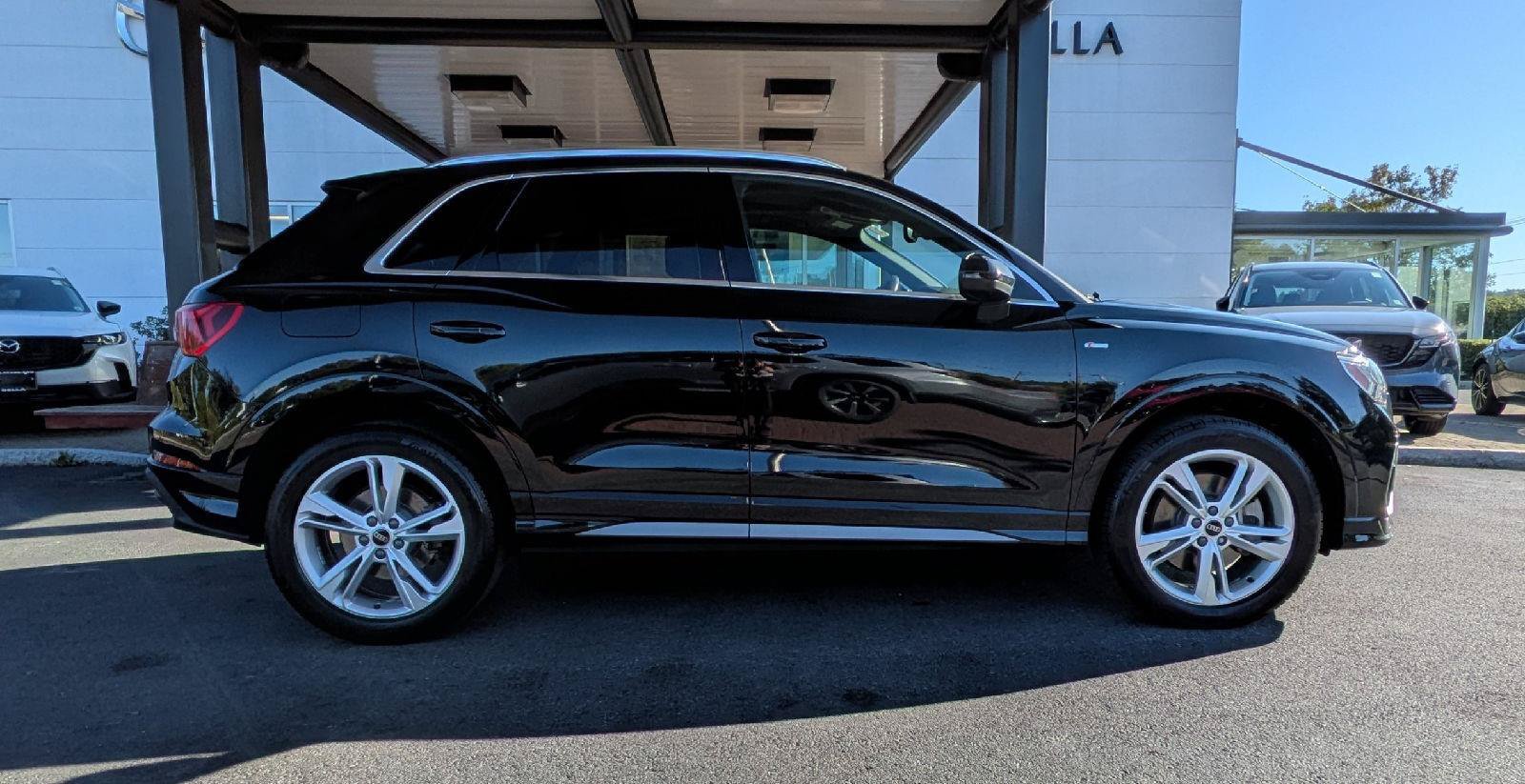 Used 2023 Audi Q3 2.0T Premium Plus w/ Premium Plus Package AWD/4WD image 5