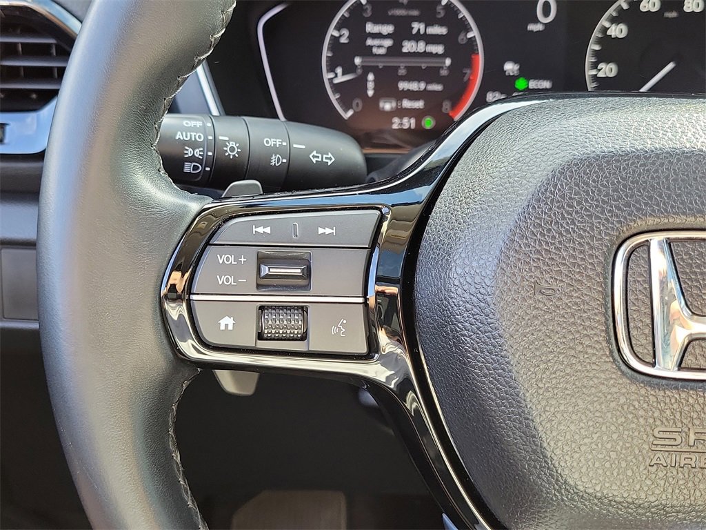 Used 2023 Honda Pilot Touring image 5