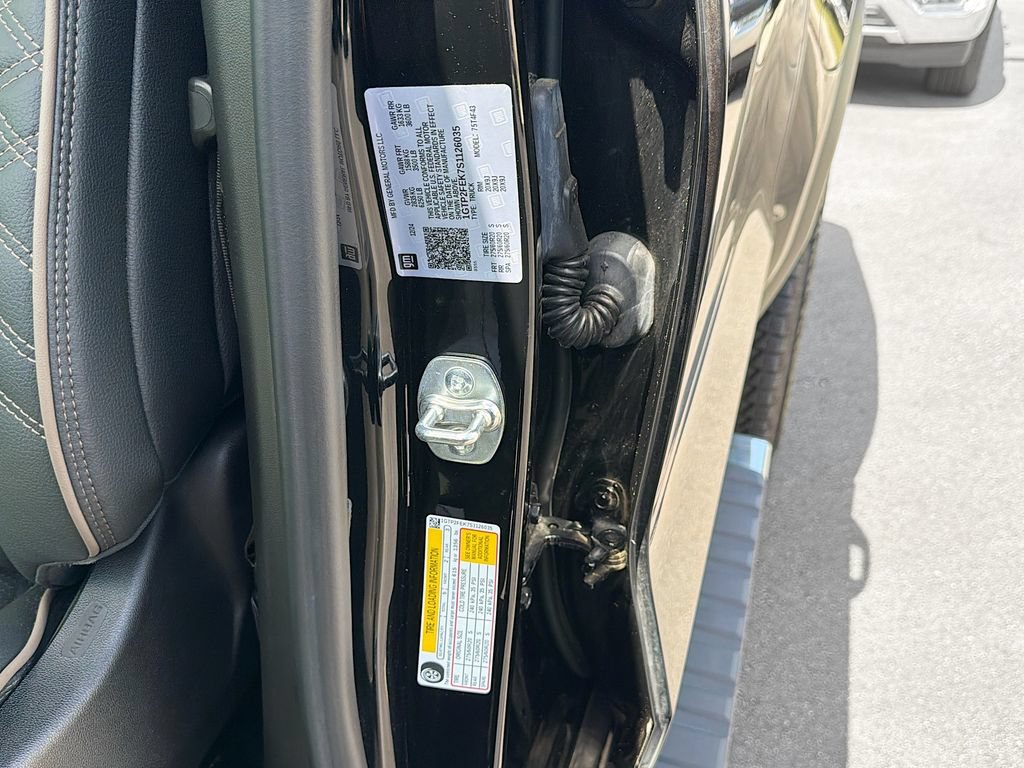 Used 2025 GMC Canyon Denali AWD/4WD image 36