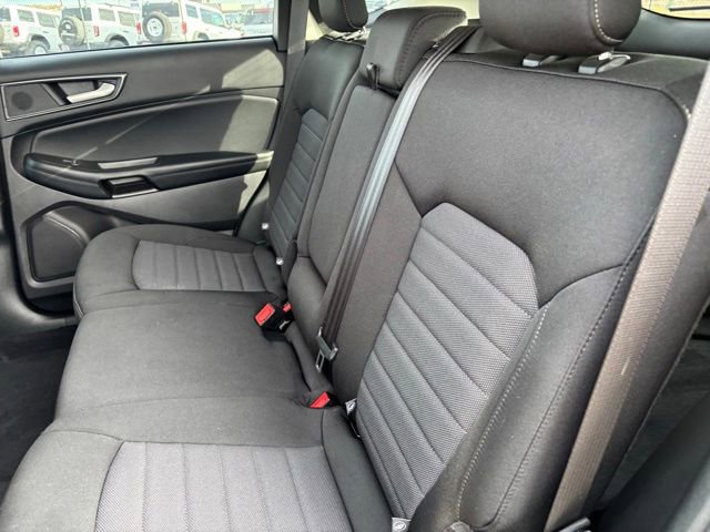 Certified 2021 Ford Edge SE image 15