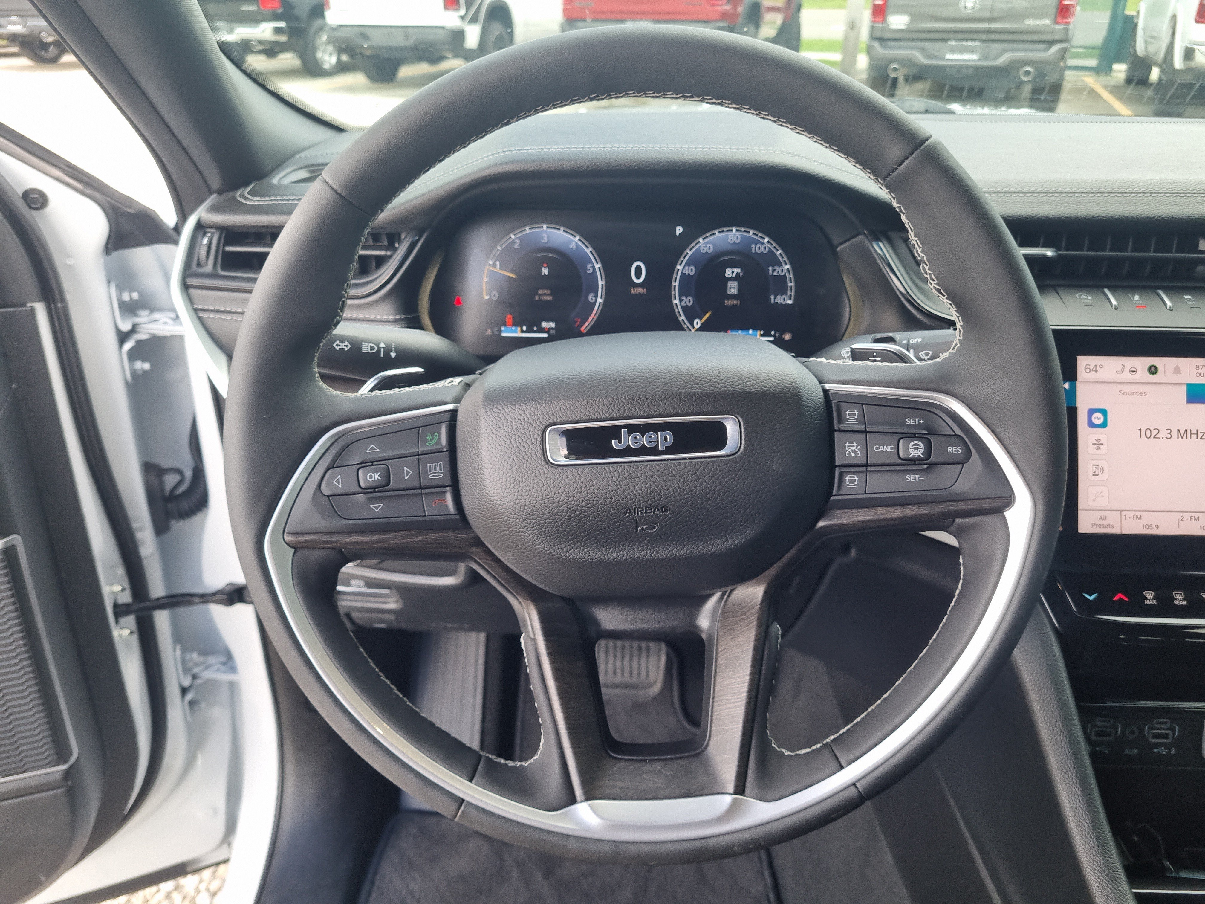 Used 2026 Jeep Grand Cherokee L Limited w/ Limited Altitude Package RWD image 24