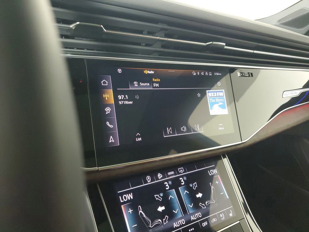 Used 2025 Audi Q7 3.0T Premium Plus image 28