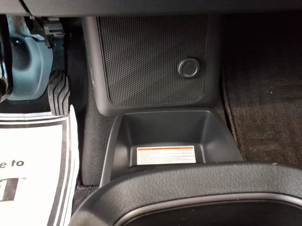 New 2026 Nissan Leaf Platinum+ w/ Cargo Package (Platinum+) image 13