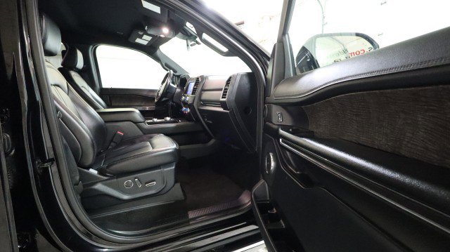 Used 2021 Ford Expedition Max Limited AWD/4WD image 10