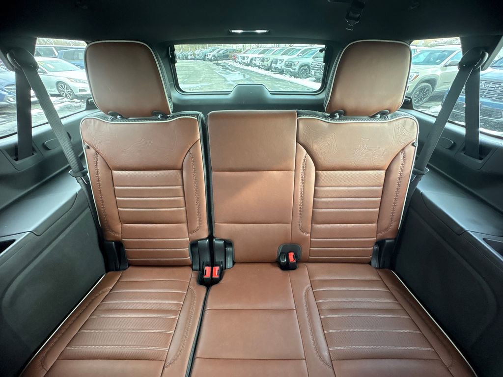 Used 2024 GMC Yukon XL Denali Ultimate image 19