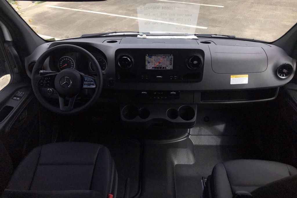 Used 2023 Mercedes-Benz Sprinter 2500 image 12