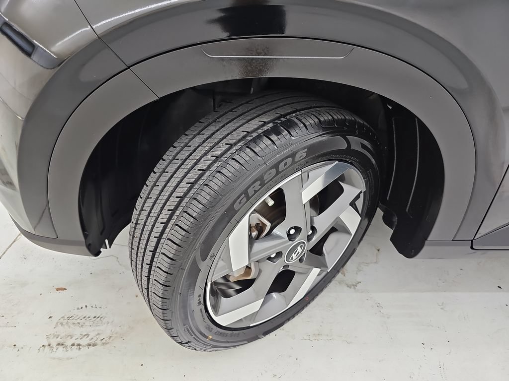 Used 2024 Hyundai Venue SEL FWD image 38