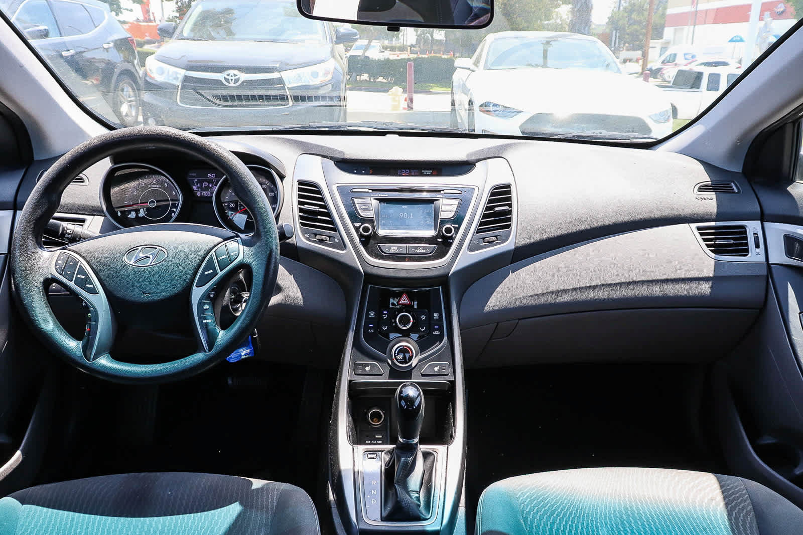 Used 2014 Hyundai Elantra SE w/ Option Group 02 FWD image 16