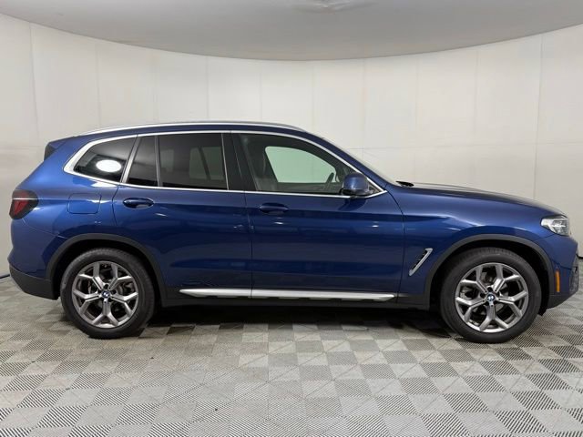 Used 2023 BMW X3 sDrive30i w/ Premium Package image 11