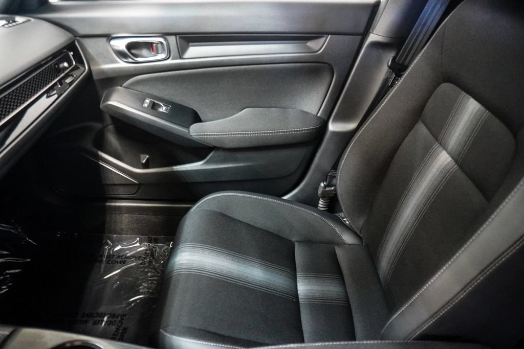 Used 2025 Honda Civic Sport image 28