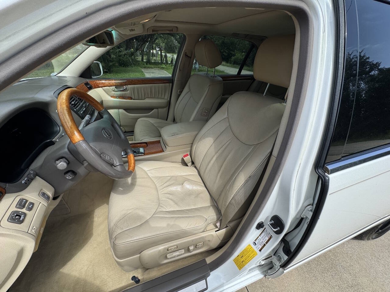 Used 2004 Lexus LS 430 RWD image 30