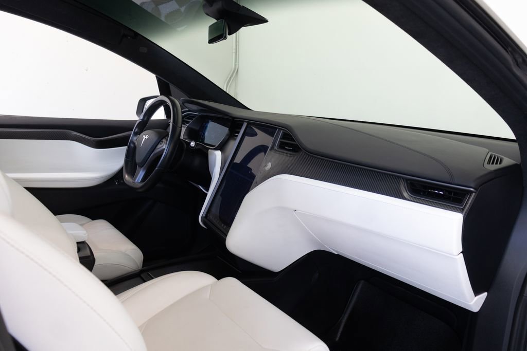 Used 2018 Tesla Model X 75D AWD/4WD image 21