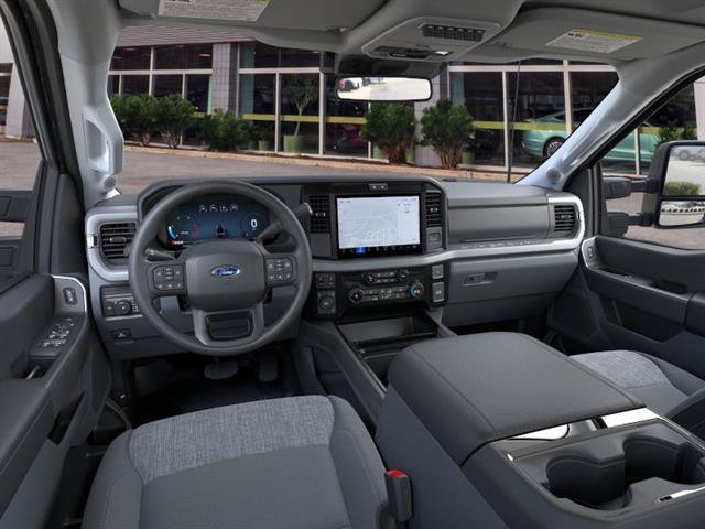 New 2026 Ford F350 XLT w/ XLT Premium Package AWD/4WD image 9