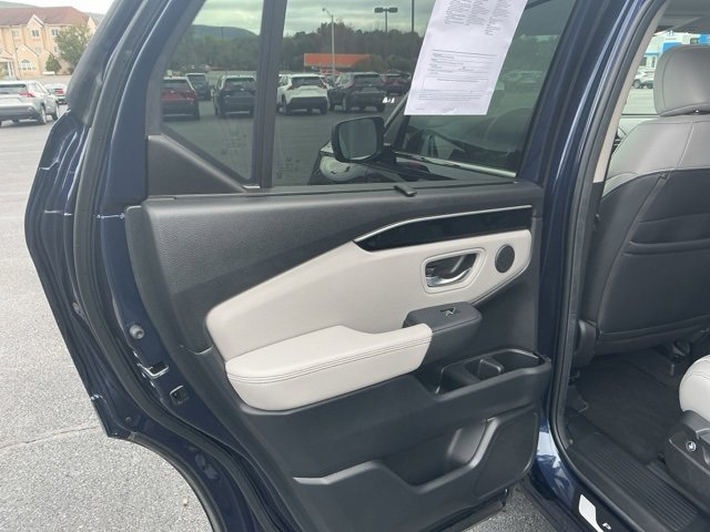 Used 2025 Honda Pilot Touring image 20