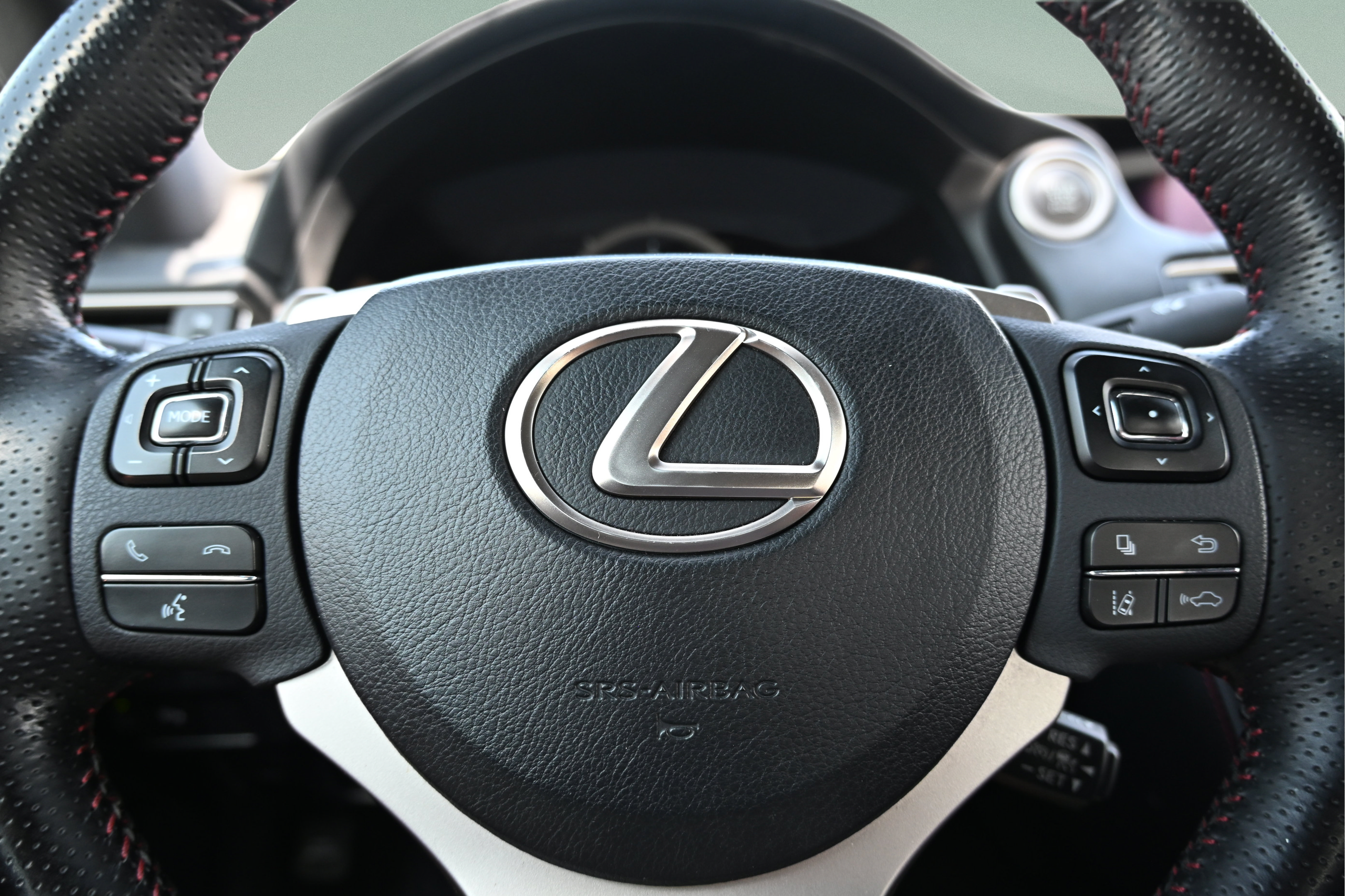 Used 2020 Lexus IS 300 F Sport w/ F Sport Package RWD image 29