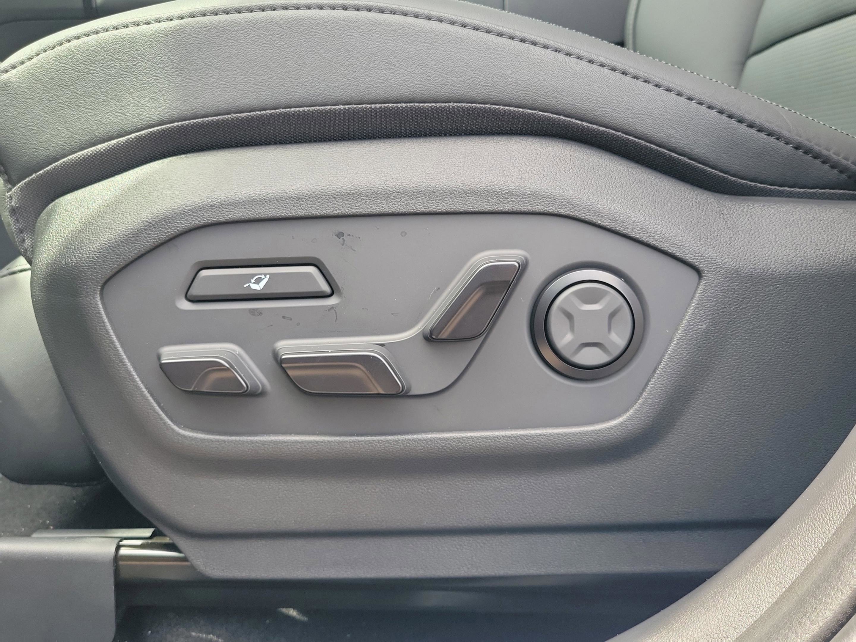 New 2026 Hyundai Santa Fe Calligraphy image 9