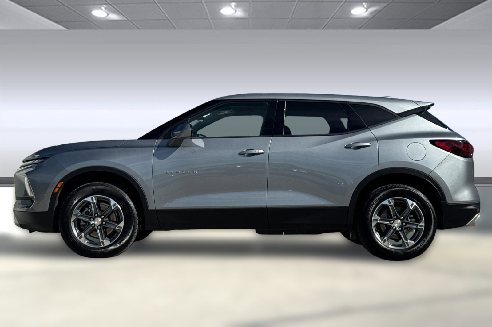 Used 2025 Chevrolet Blazer LT image 6