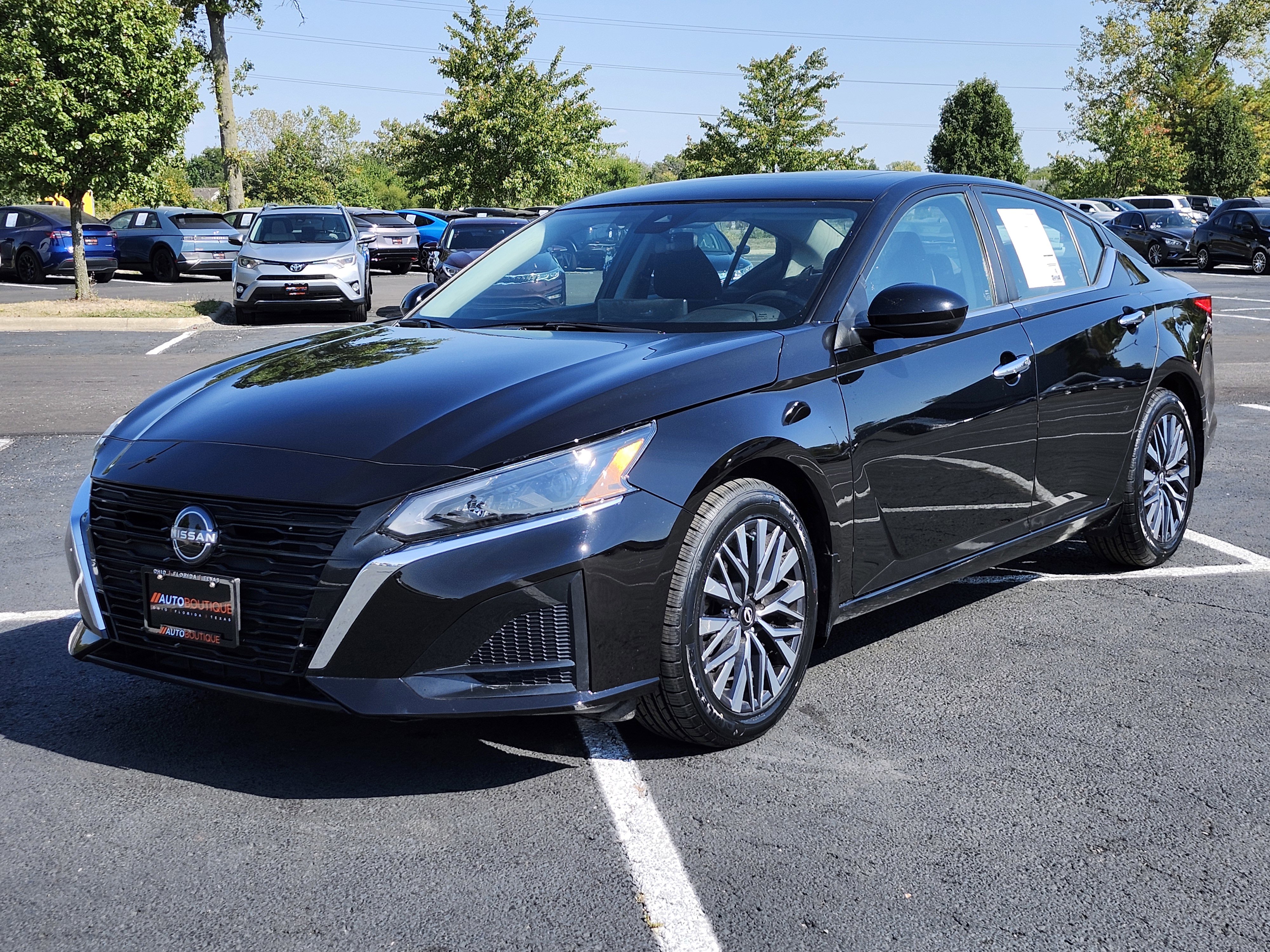 Used 2023 Nissan Altima 2.5 SV w/ SV Premium Package image 6