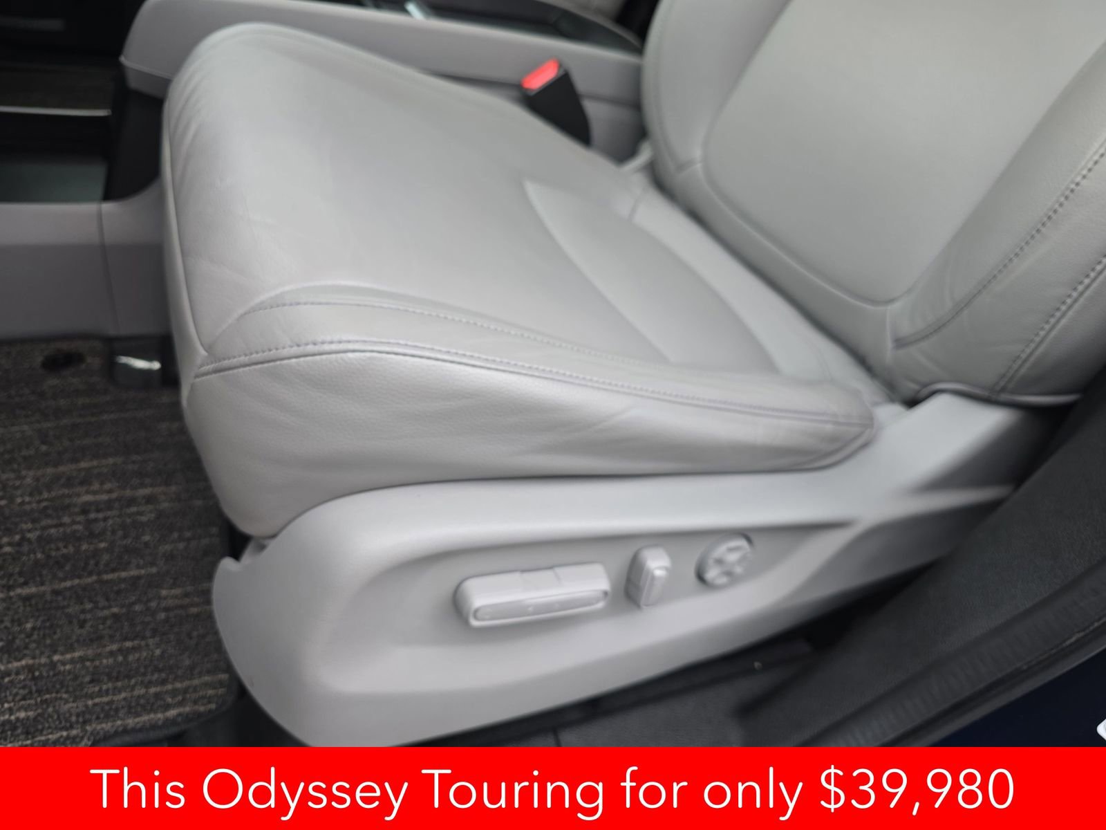 Used 2024 Honda Odyssey Touring image 40