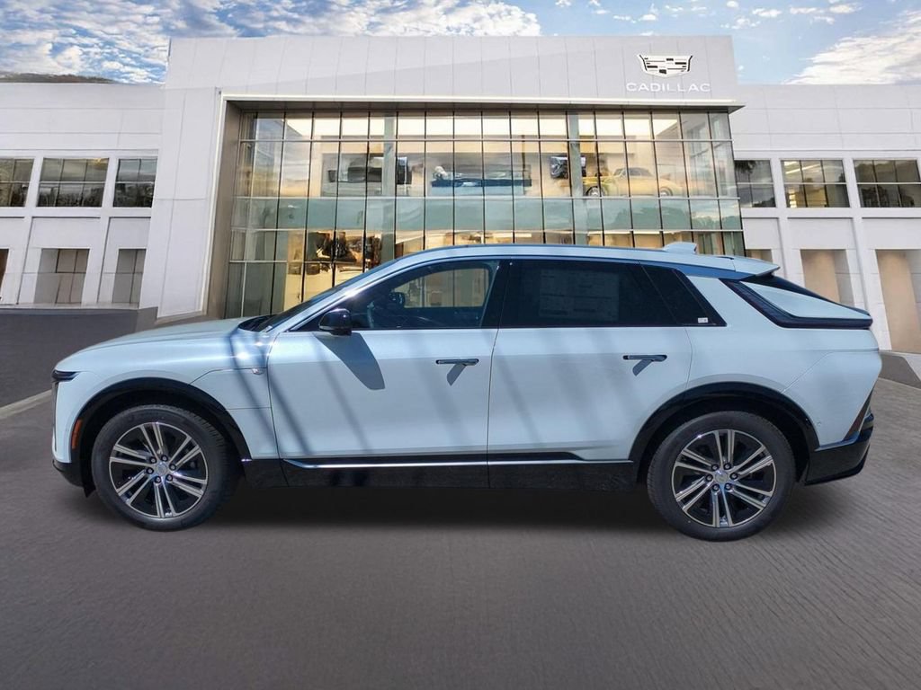 New 2026 Cadillac Lyriq Luxury AWD/4WD image 5