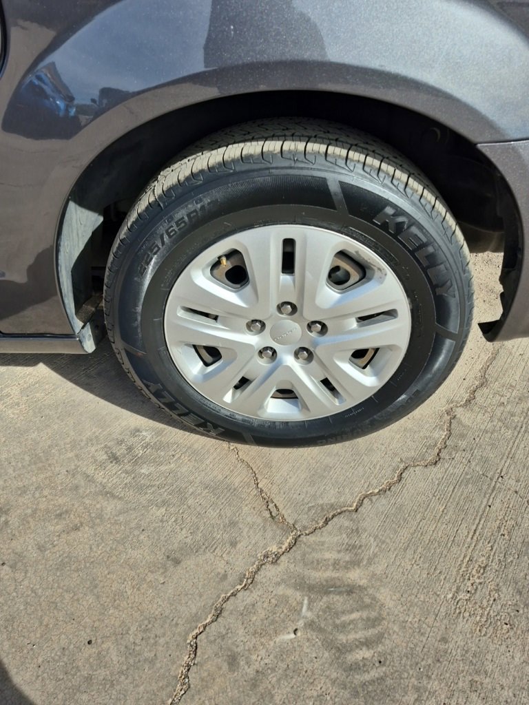 Used 2020 Dodge Grand Caravan SE w/ UConnect Hands-Free Group image 10