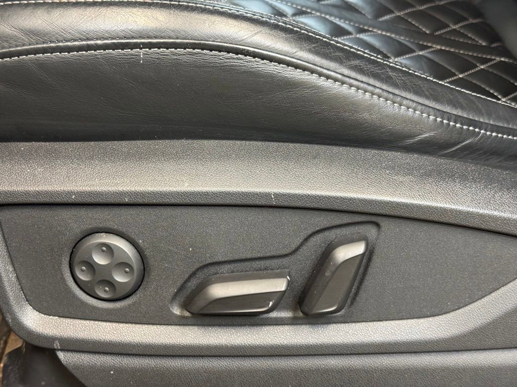 Used 2020 Audi SQ5 Premium Plus w/ Premium Plus Package image 12