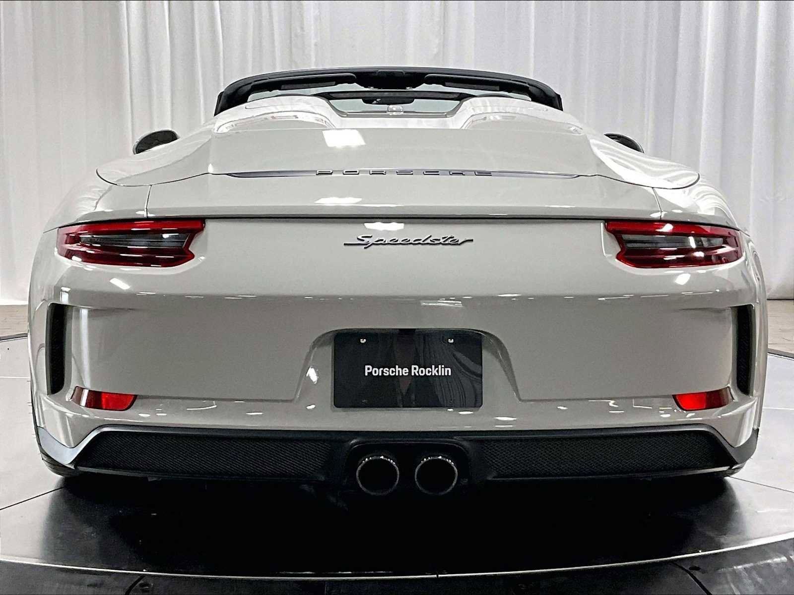 Used 2019 Porsche 911 Speedster image 9