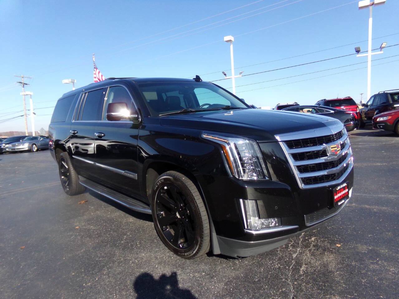 Used 2019 Cadillac Escalade ESV Luxury image 4