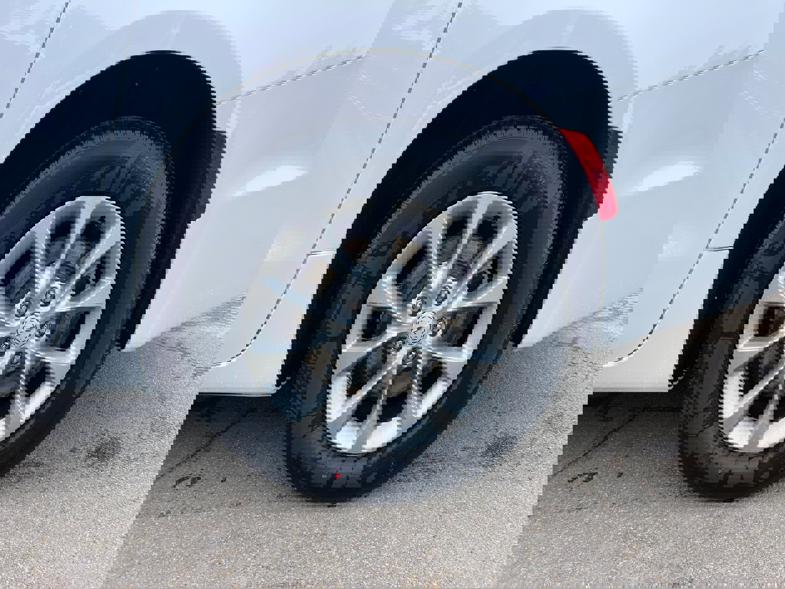 New 2026 Chrysler Pacifica Select image 9