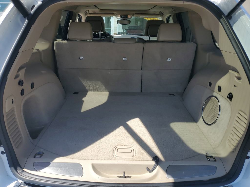 Used 2020 Jeep Grand Cherokee Overland AWD/4WD image 11