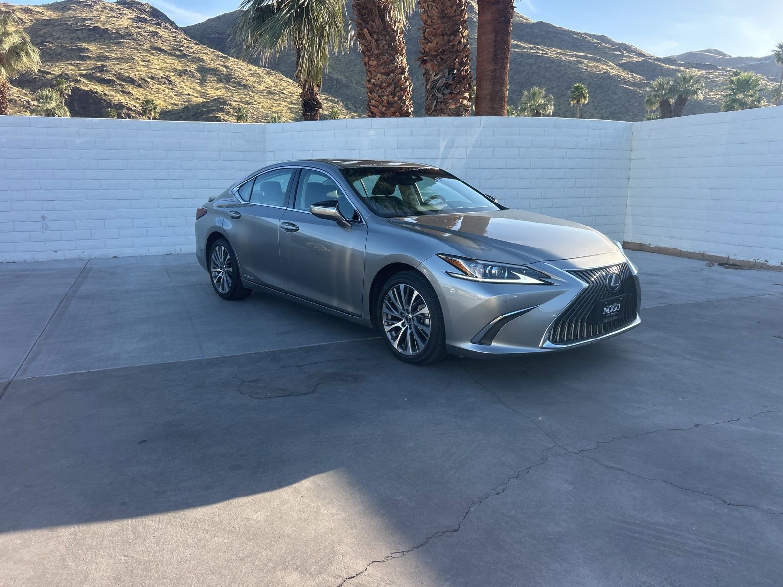 Used 2021 Lexus ES 300h w/ Premium Package video 3