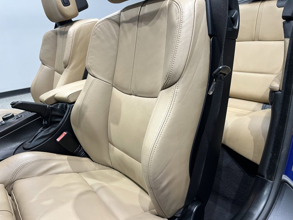 Used 2012 BMW M3 Convertible image 57