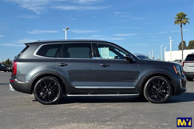 Used 2022 Kia Telluride SX w/ SX Prestige Package image 3