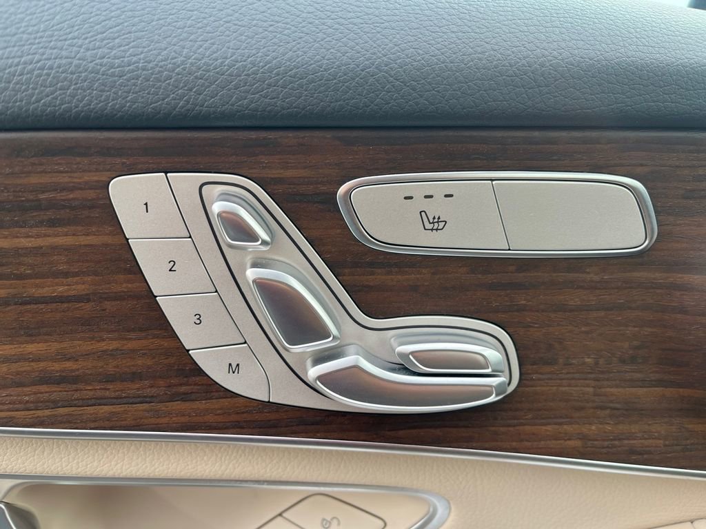 Certified 2022 Mercedes-Benz GLC 300 4MATIC w/ Driver Assistance Package image 19