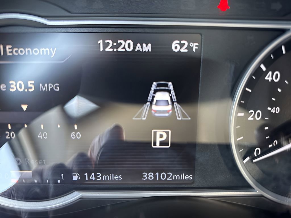 Used 2025 Nissan Versa SV FWD image 20