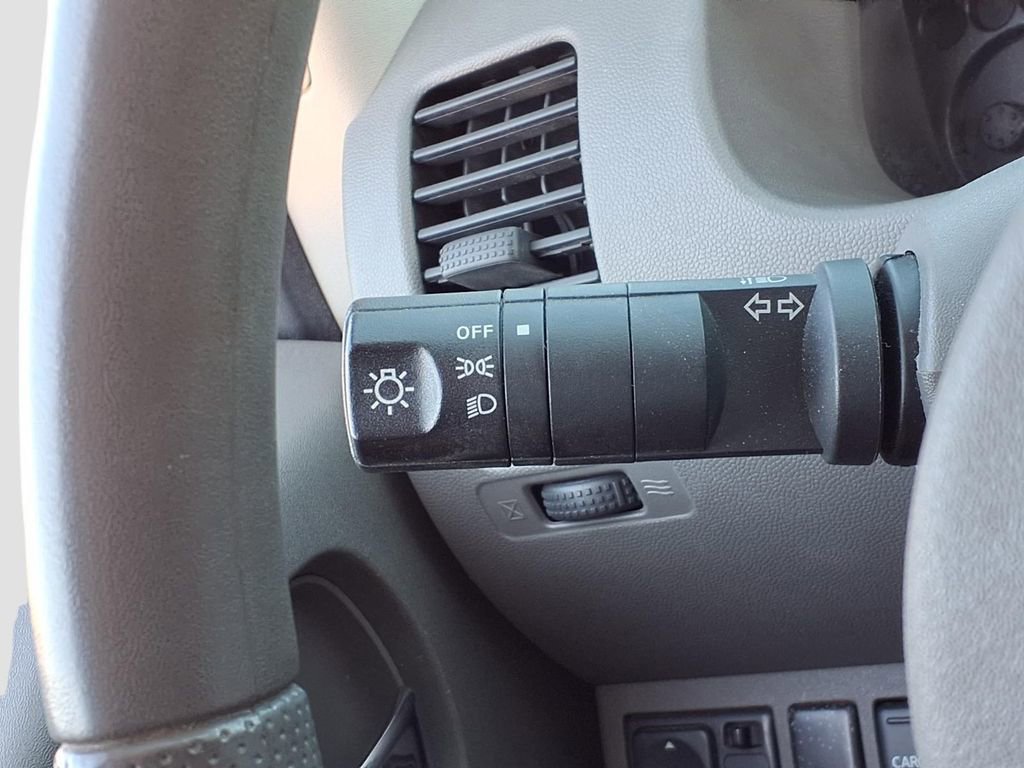 Used 2019 Nissan Frontier SV image 18