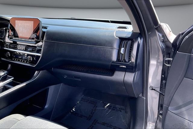 Certified 2024 Nissan Pathfinder SV FWD image 27