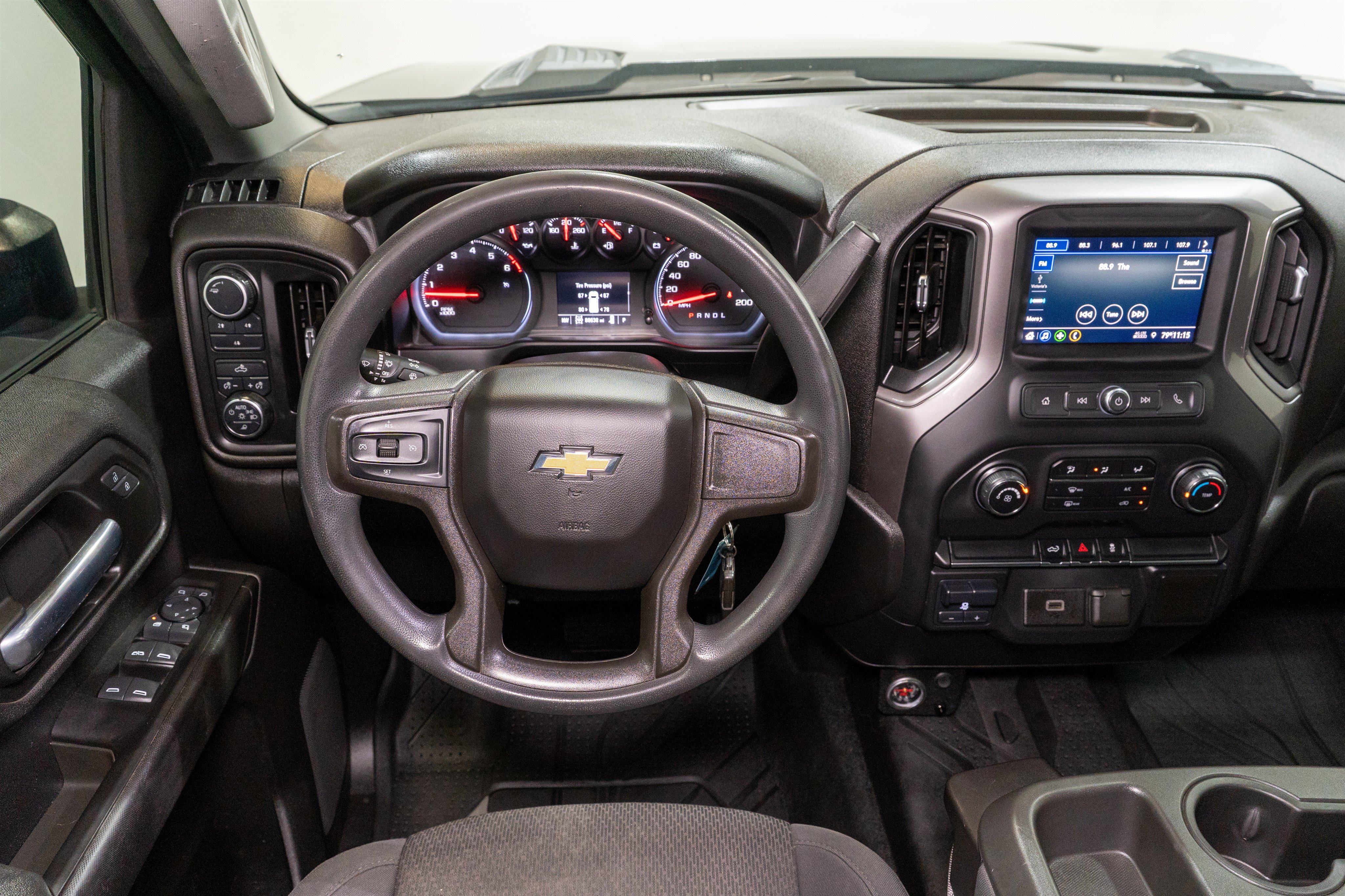 Used 2020 Chevrolet Silverado 2500 Custom w/ Gooseneck/5TH Wheel Package AWD/4WD image 12
