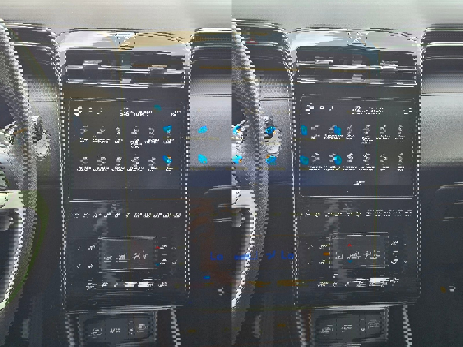 Used 2024 Hyundai Santa Cruz Night image 17