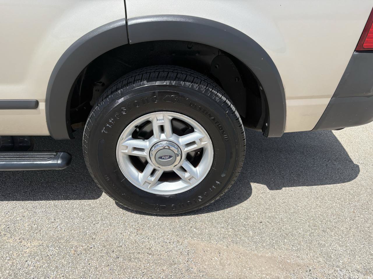 Used 2004 Ford Explorer XLS RWD image 13
