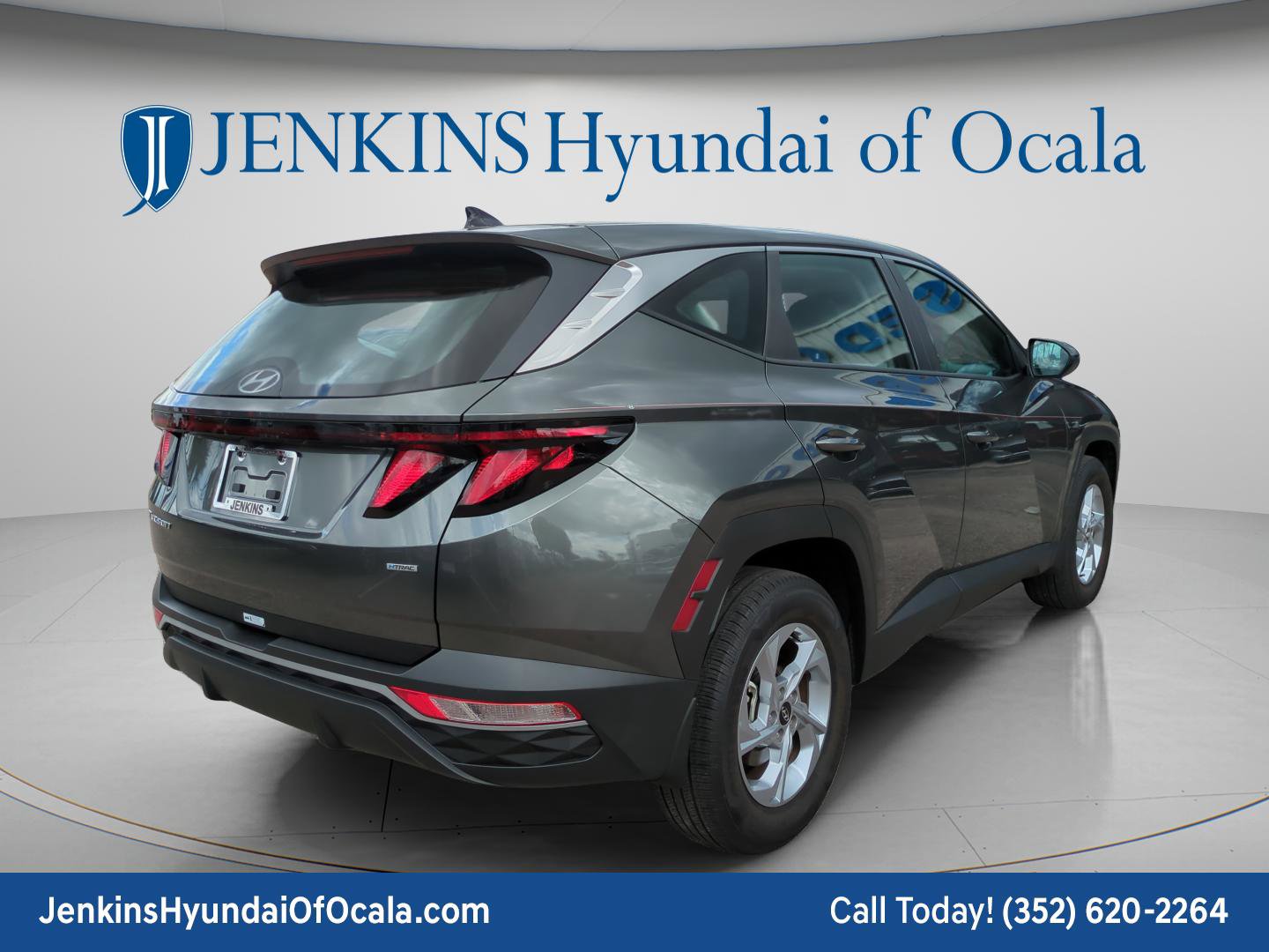 Certified 2023 Hyundai Tucson SE image 3