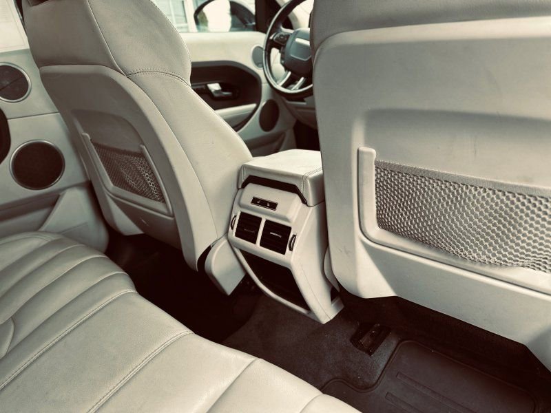 Used 2014 Land Rover Range Rover Evoque Pure Plus image 12