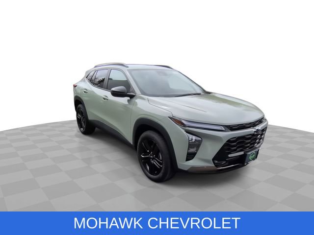 Used 2026 Chevrolet Trax ACTIV w/ Driver Confidence Package FWD image 2