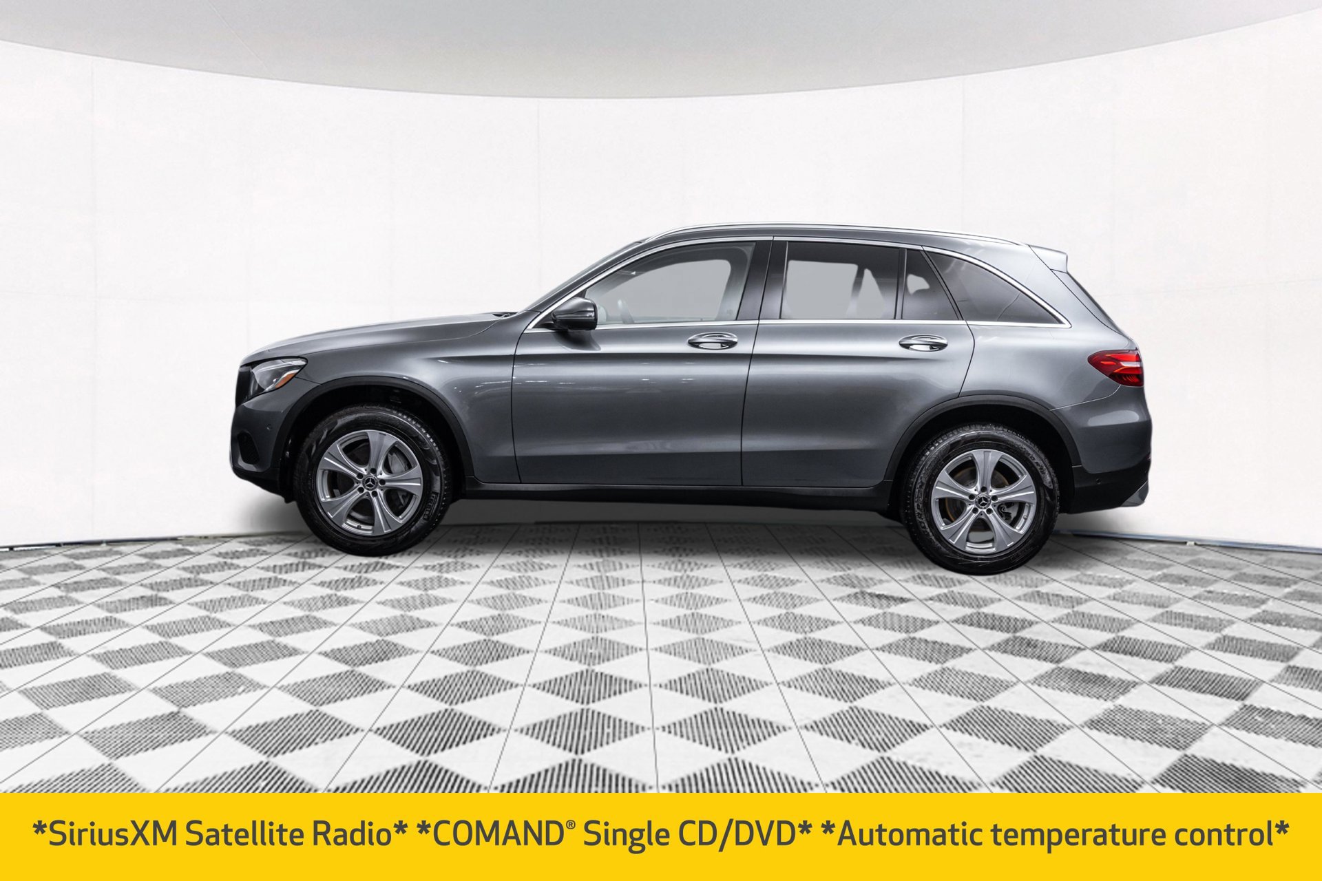 Used 2017 Mercedes-Benz GLC 300 4MATIC image 4