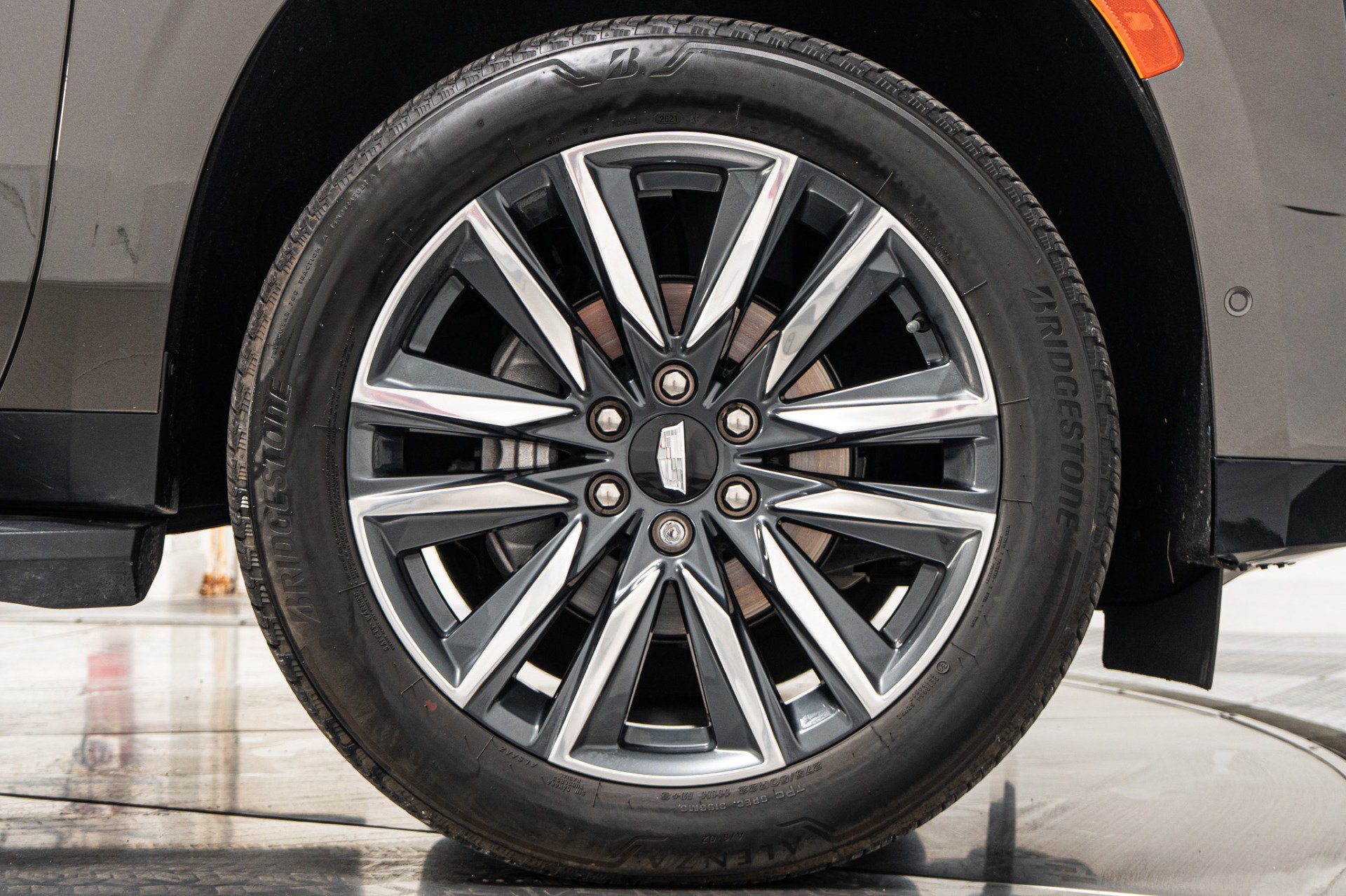 Used 2021 Cadillac Escalade Sport Platinum w/ Heavy-Duty Trailer Package AWD/4WD image 43