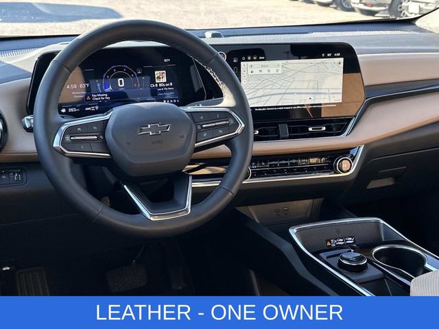 Used 2025 Chevrolet Equinox ACTIV w/ Safety and Technology Package image 2