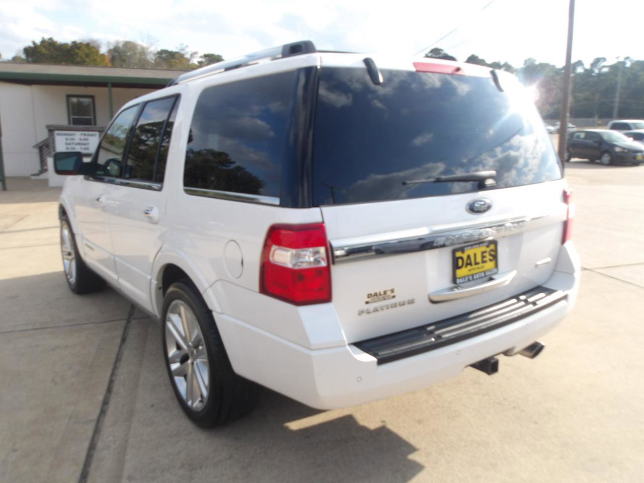 Used 2017 Ford Expedition Platinum RWD image 14