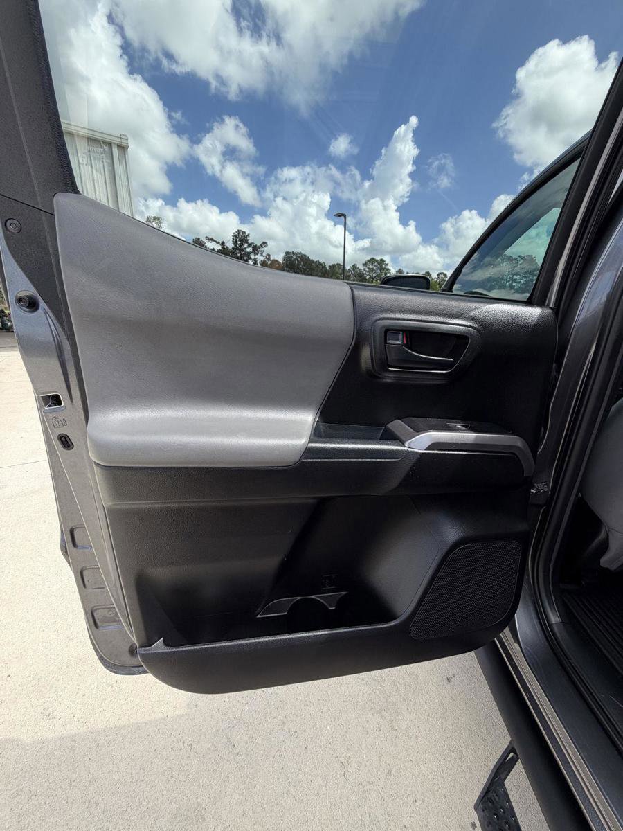 Used 2021 Toyota Tacoma SR5 image 12