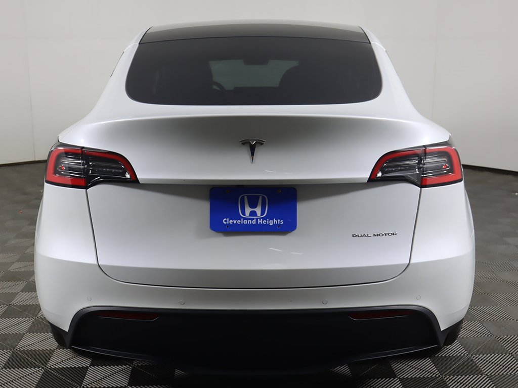 Used 2021 Tesla Model Y Long Range image 12