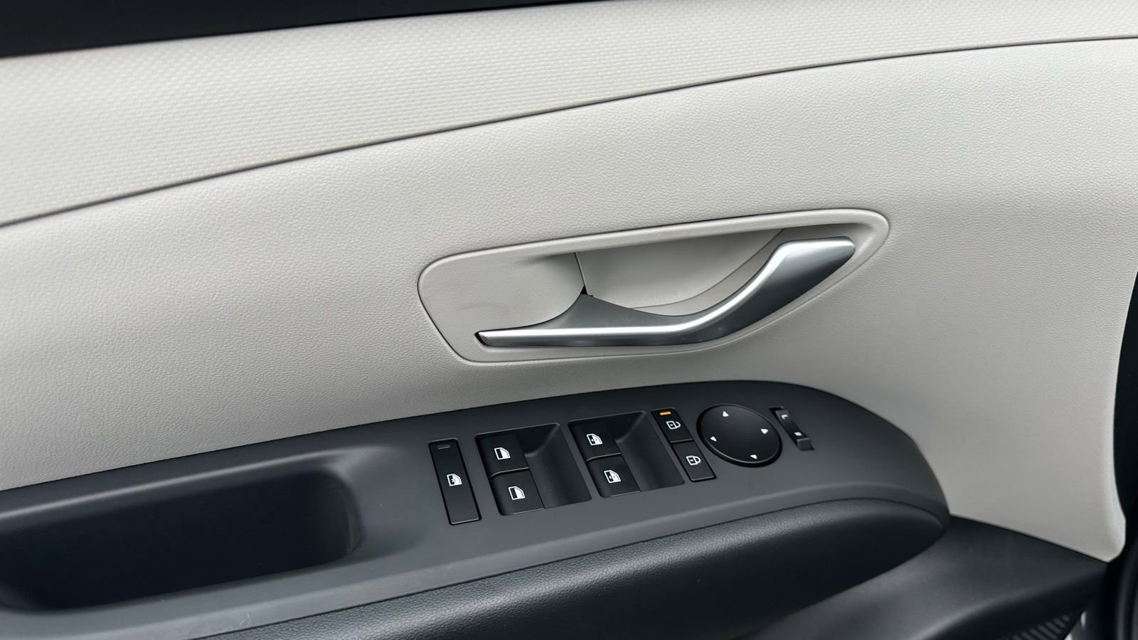 New 2026 Hyundai Tucson SEL image 11